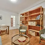 ** Charming Apartment -Paris- **